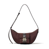 BOLSO HOBO CON HEBILLA EN MARRÓN